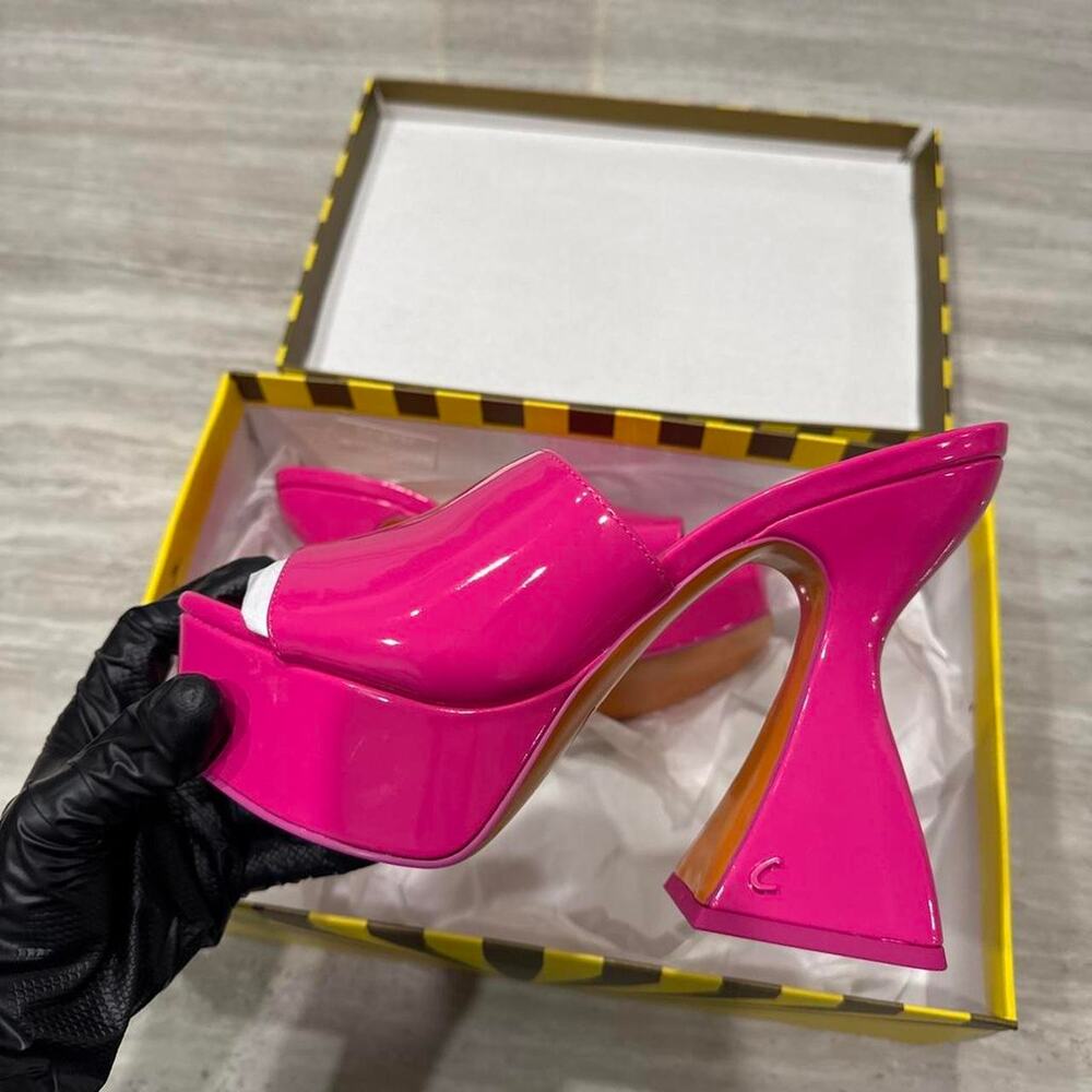 Circusny isla platform mule brand